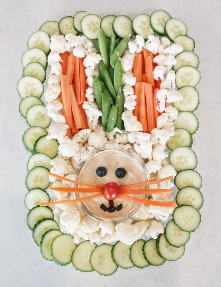 Easy Easter Veggie Trays: Easter Bunny & Carrot